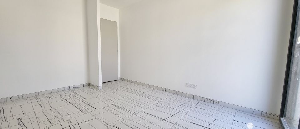 Maison traditionnelle 4 pièces de 128 m² à Canet (11200)