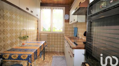 Apartment 3 rooms of 56 m² in Combs-la-Ville (77380)