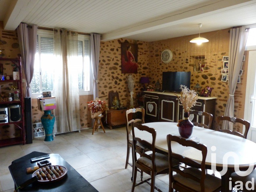 Town house 5 rooms of 89 m² in Le Soler (66270)