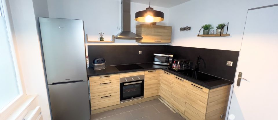 Apartment 3 rooms of 65 m² in Châlons-en-Champagne (51000)