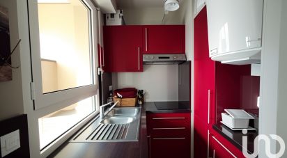 Studio 1 room of 28 m² in La Garenne-Colombes (92250)