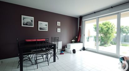 Studio 1 room of 28 m² in La Garenne-Colombes (92250)