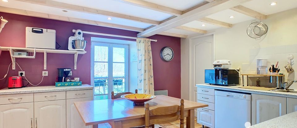 Loft 5 rooms of 169 m² in Soubise (17780)