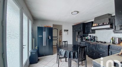 Maison 5 pièces de 110 m² à Courcelles-lès-Lens (62970)