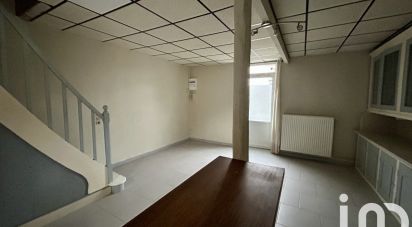 Apartment 3 rooms of 67 m² in La Couronne (16400)