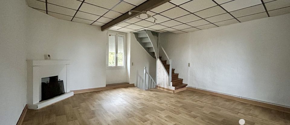 Apartment 3 rooms of 67 m² in La Couronne (16400)