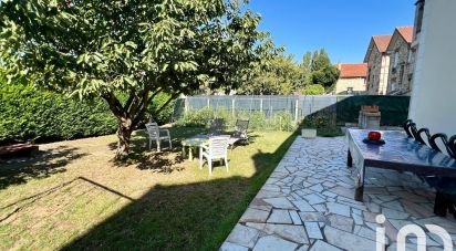 House 6 rooms of 121 m² in Soisy-sous-Montmorency (95230)