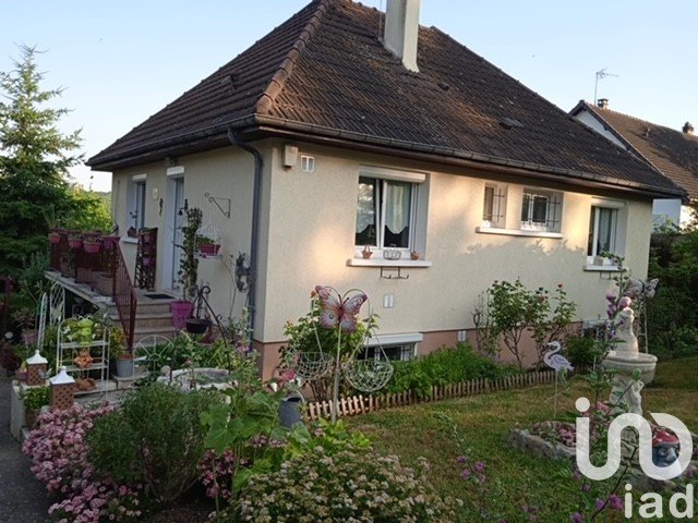 Traditional house 5 rooms of 91 m² in Villevallier (89330)