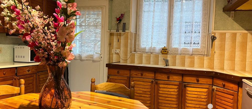 Town house 3 rooms of 99 m² in Moret Loing et Orvanne (77250)