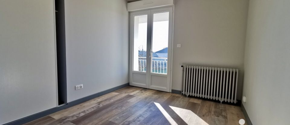 Maison 5 pièces de 105 m² à Châteaubernard (16100)