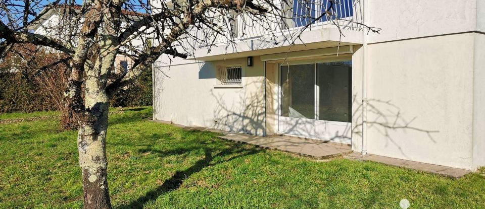 Maison 5 pièces de 105 m² à Châteaubernard (16100)