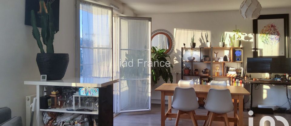 Apartment 3 rooms of 70 m² in Plaisir (78370)