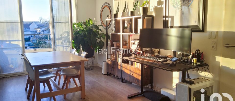 Apartment 3 rooms of 70 m² in Plaisir (78370)