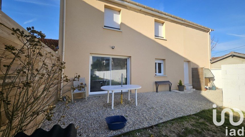 House 6 rooms of 128 m² in Taverny (95150)