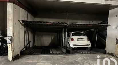 Parking of 12 m² in Paris (75017)