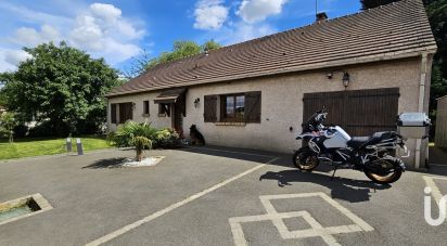 Maison traditionnelle 5 pièces de 114 m² à Bruyères-le-Châtel (91680)