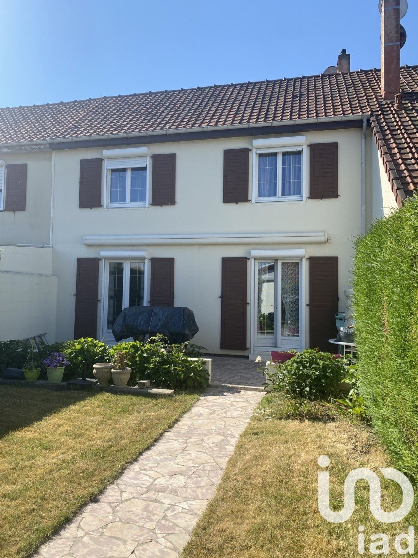 Maison 4 pièces de 88 m² à Cuincy (59553)