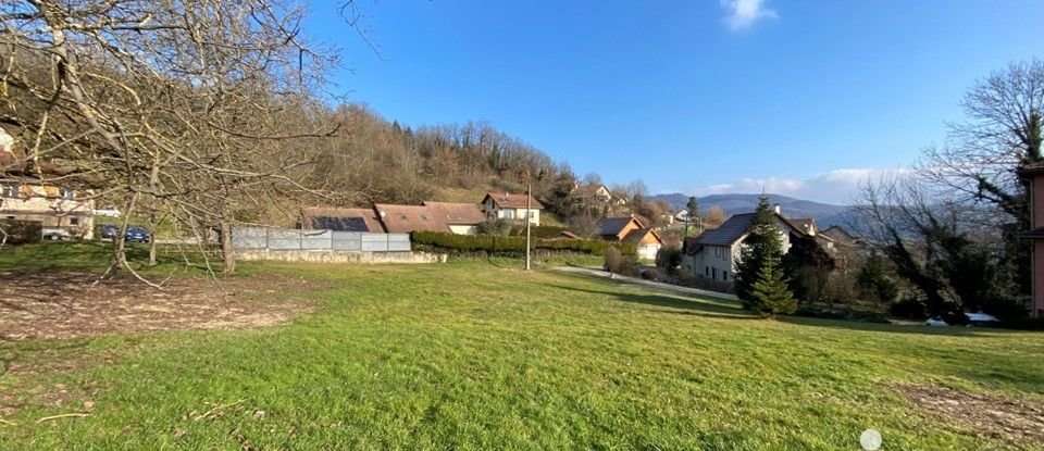 Land of 1,000 m² in Massignieu-de-Rives (01300)