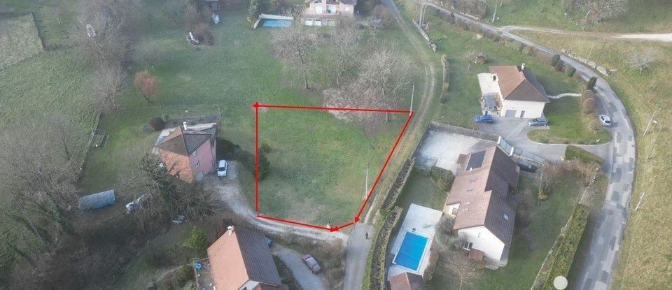 Land of 1,000 m² in Massignieu-de-Rives (01300)