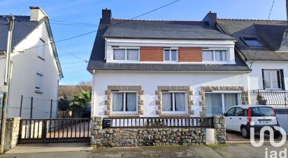 House 6 rooms of 143 m² in Saint-Brieuc (22000)