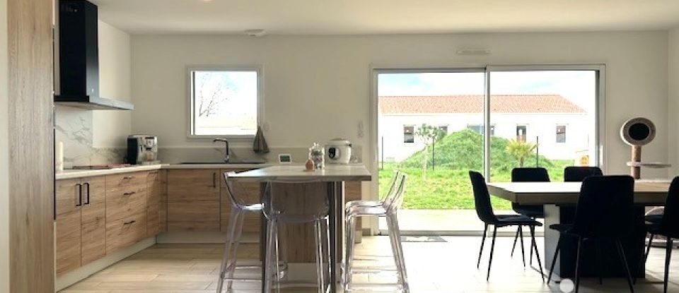 Pavillon 5 pièces de 94 m² à La Copechagnière (85260)