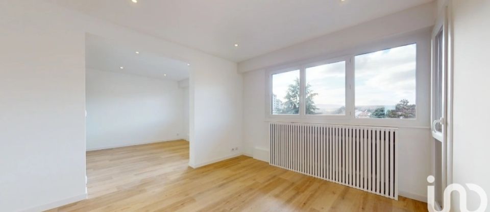 Appartement 5 pièces de 91 m² à Saint-Julien-en-Genevois (74160)