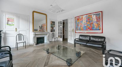 Apartment 5 rooms of 130 m² in Paris (75011)