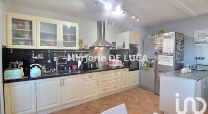 Apartment 3 rooms of 68 m² in Marseille (13011)