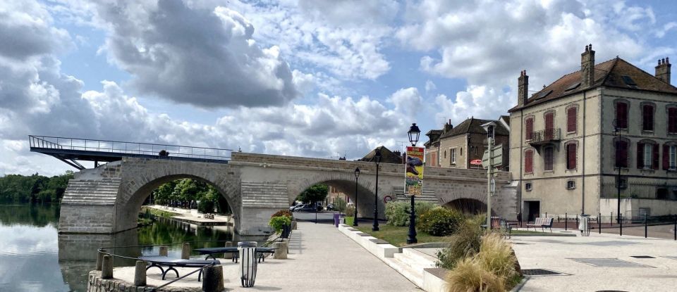 Bar-brasserie de 108 m² à Pont-sur-Yonne (89140)