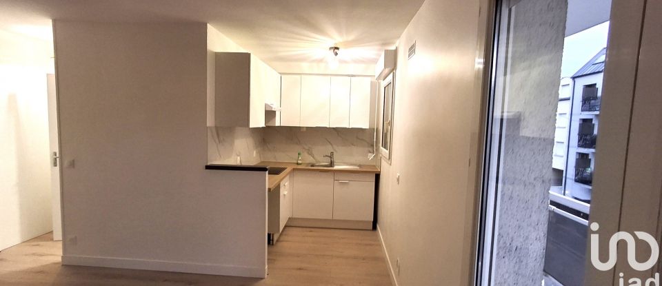 Apartment 1 room of 28 m² in Clichy-sous-Bois (93390)