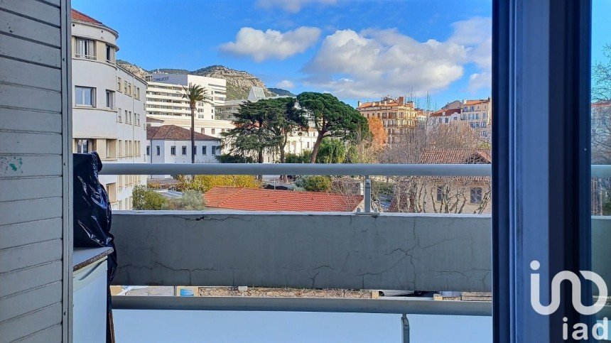 Appartement 2 pièces de 45 m² à Toulon (83000)