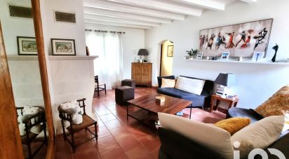 House 7 rooms of 208 m² in Aigues-Mortes (30220)