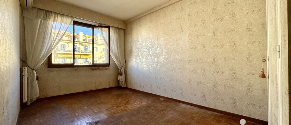 Appartement 3 pièces de 69 m² à Nice (06300)