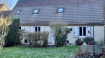 Maison traditionnelle 8 pièces de 127 m² à Pontault-Combault (77340)