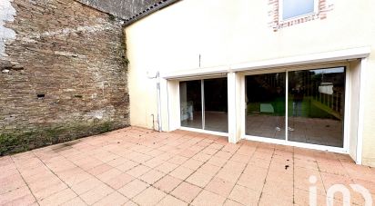 Maison 4 pièces de 120 m² à Rives de l'Yon (85310)