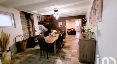 House 4 rooms of 107 m² in Plassac (17240)