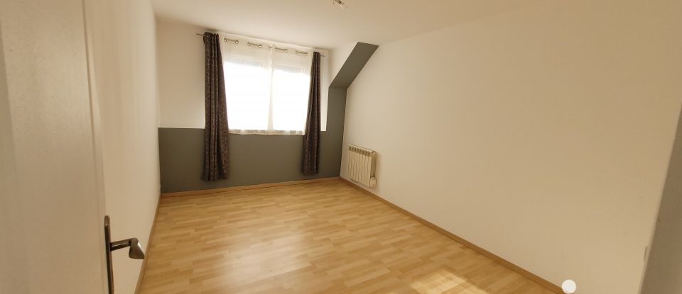 Town house 4 rooms of 101 m² in Pontpoint (60700)