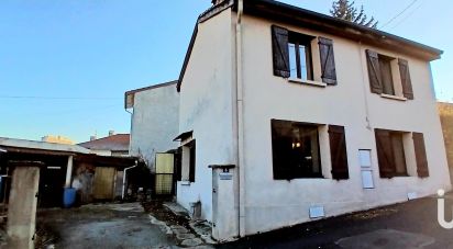 Traditional house 5 rooms of 131 m² in Fraisses (42490)