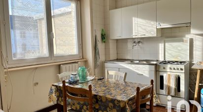 Traditional house 5 rooms of 105 m² in Guilvinec (29730)