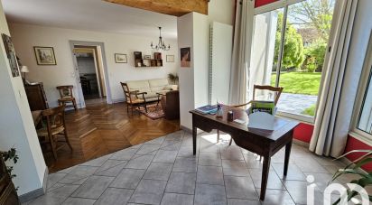 House 8 rooms of 179 m² in Le Neubourg (27110)