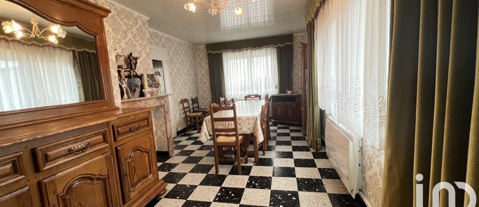 Traditional house 5 rooms of 150 m² in Zutkerque (62370)