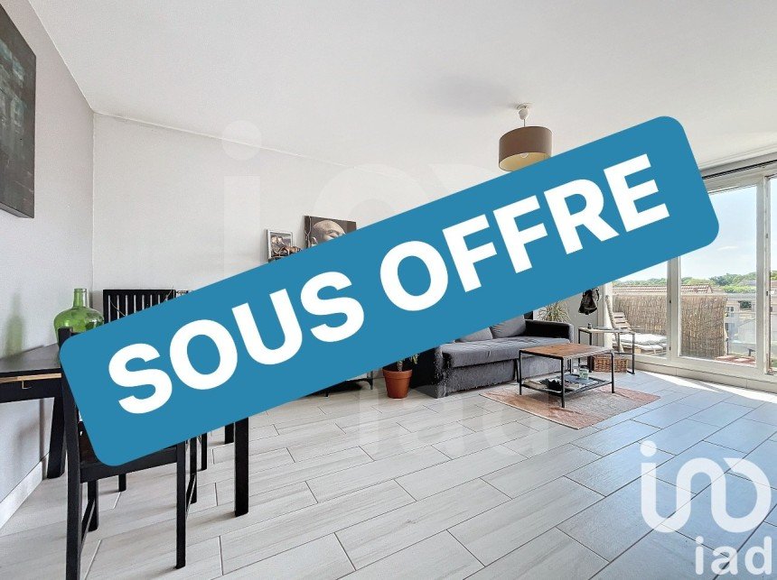 Apartment 3 rooms of 66 m² in Pontault-Combault (77340)