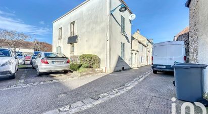 Building in Mantes-la-Jolie (78200) of 98 m²