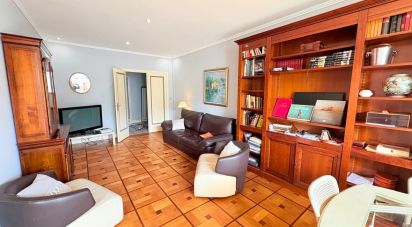 Appartement 2 pièces de 64 m² à Nice (06000)