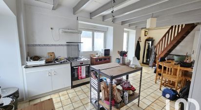 House 5 rooms of 110 m² in Saint-Jean-la-Poterie (56350)