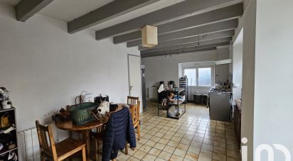 House 5 rooms of 110 m² in Saint-Jean-la-Poterie (56350)