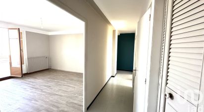 Apartment 3 rooms of 72 m² in Saint-Raphaël (83700)