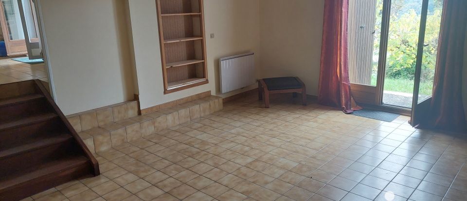 Maison traditionnelle 5 pièces de 158 m² à Salavas (07150)