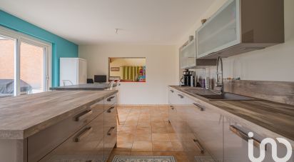 Maison 7 pièces de 230 m² à Beaulieu (38470)