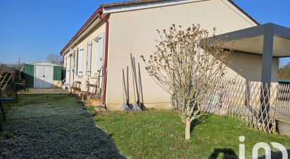 Maison traditionnelle 4 pièces de 83 m² à Saint-Médard-de-Guizières (33230)